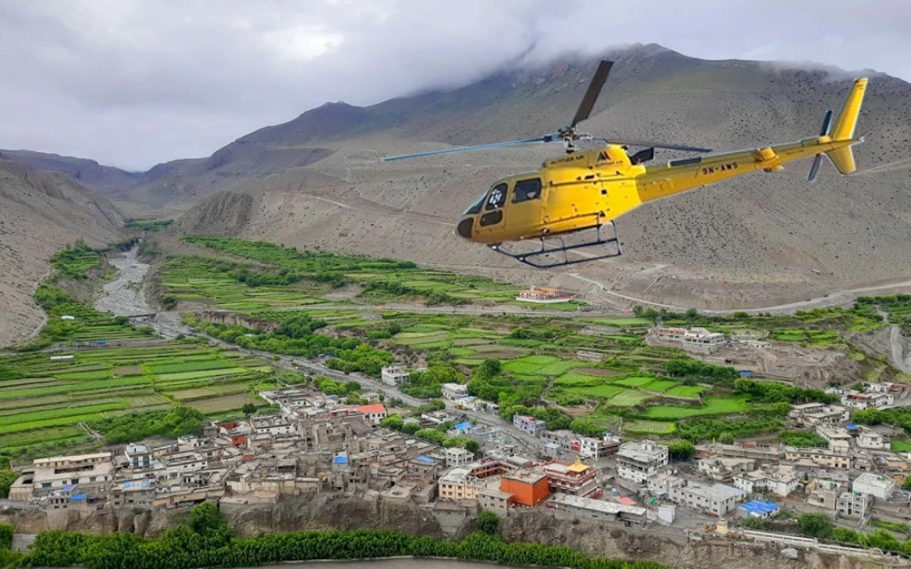 Upper Mustang Helicopter Tour: 1 Day